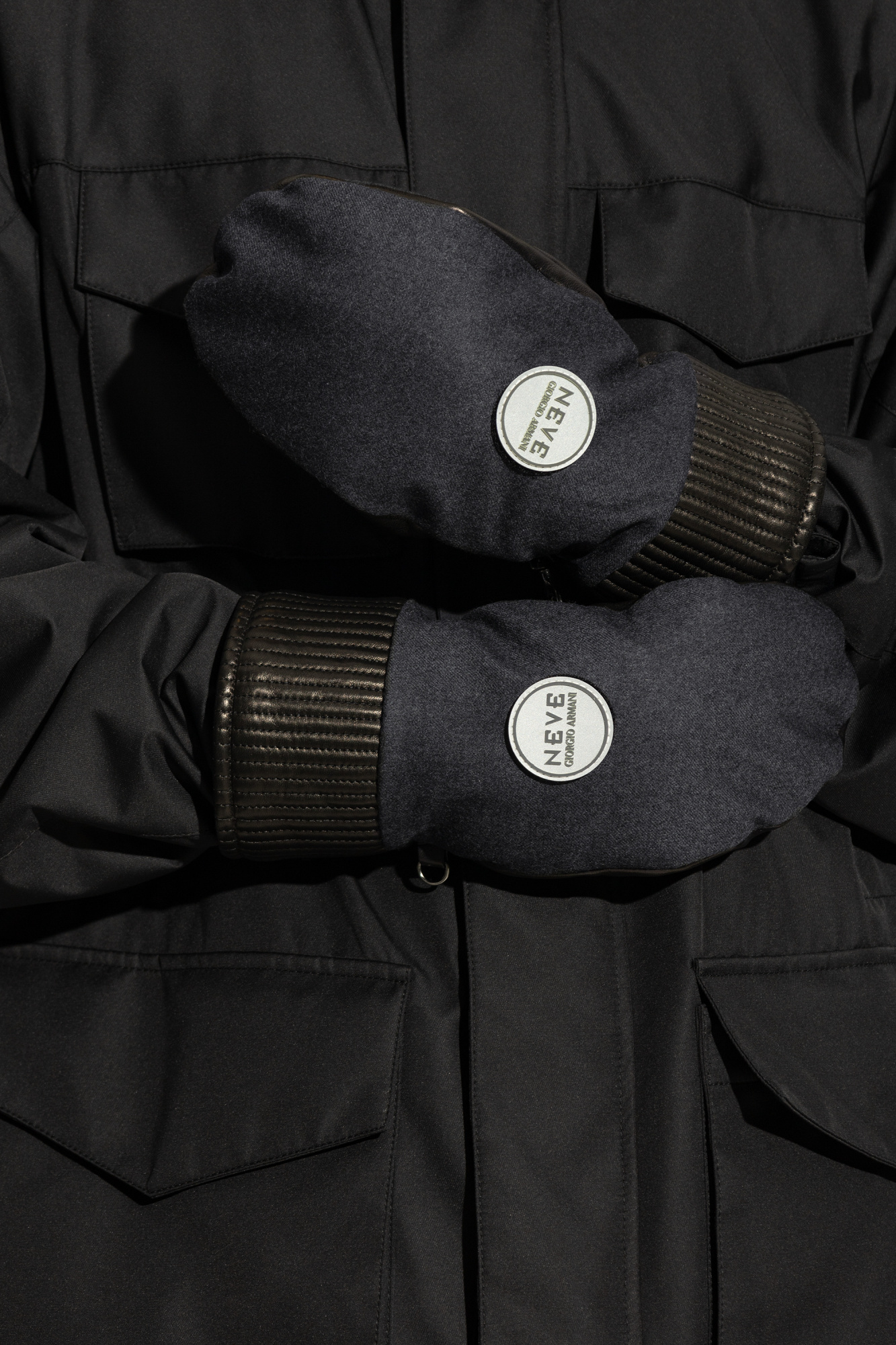 アクセサリーその他 GIORGIO ARMANI LOGO EMBOSSED NAPPA GLOVES Nappa leather gloves with embroidered logo | Giorgio Armani